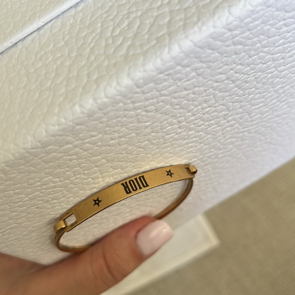 Dio(r)evolution Bracelet Set - Picture 7 of 12